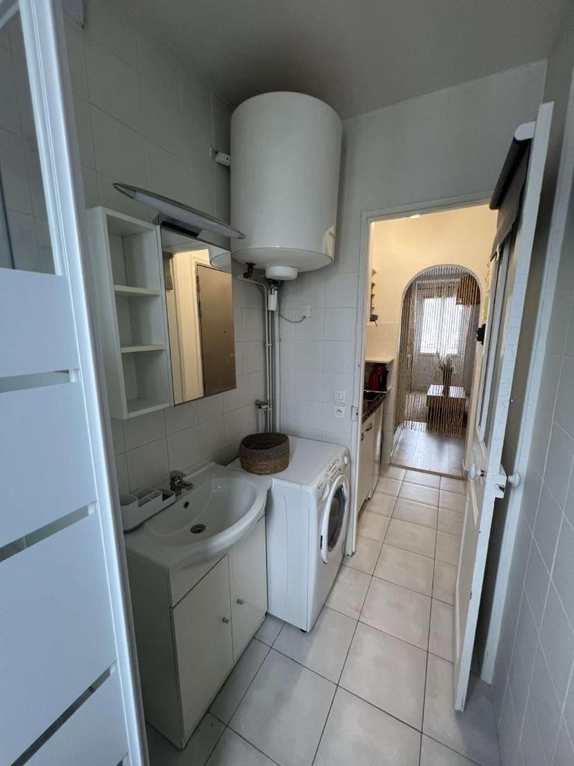 Charmant Appartement Aux Portes De Paris - 2Pax Saint-Ouen  Ngoại thất bức ảnh
